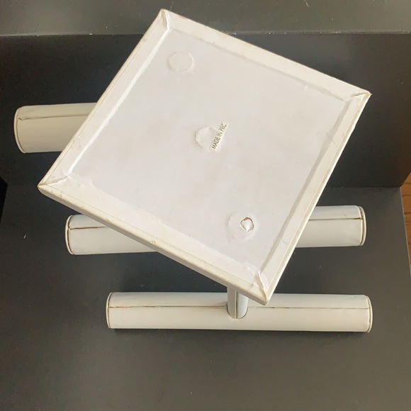 Brand new never used bracelet holder - Picture 4 of 5